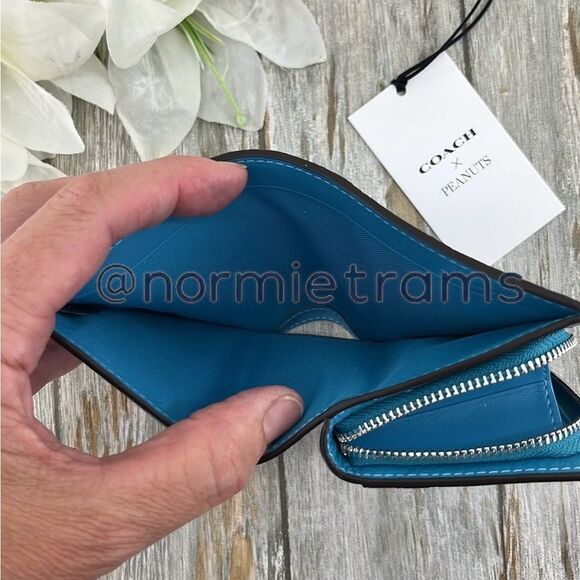 Coach X Peanuts Leather Snap Wallet With Linus Bag Purse - Picture 8 of 9